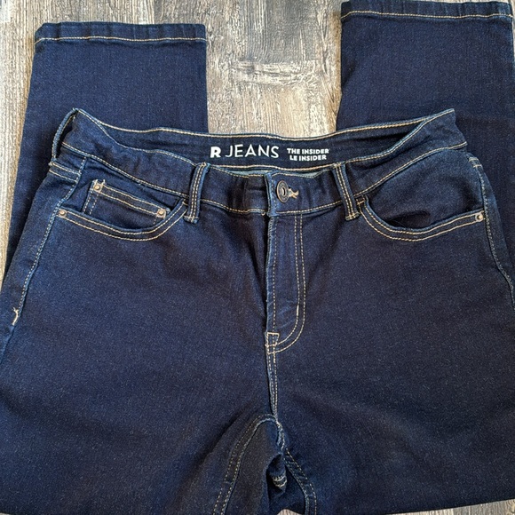 Crop Stretch Denim - Picture 3 of 3